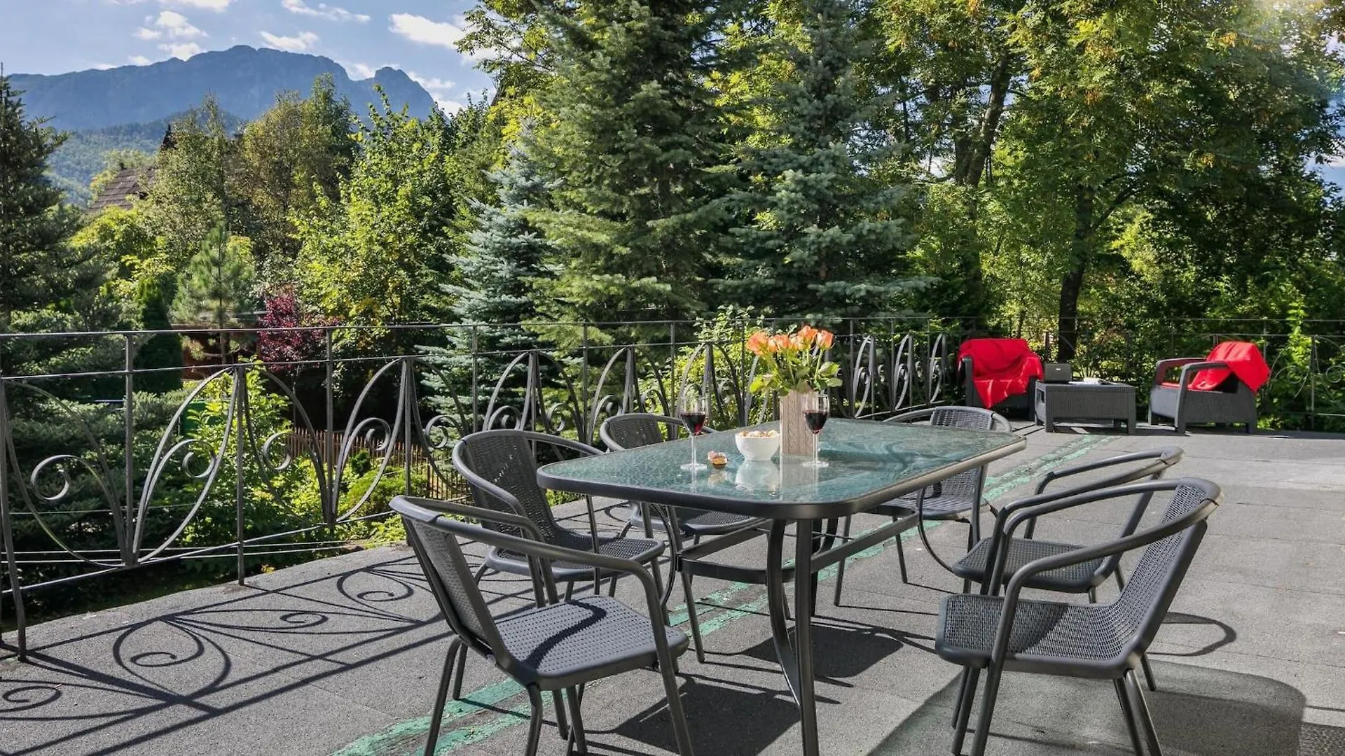 Apartment House In Centre Of Zakopane By Rent Like Home